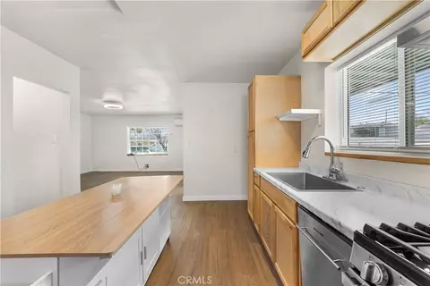 Kitchen - 625 E Freedrick St, Barstow, CA 92311 photo 3 of 4
