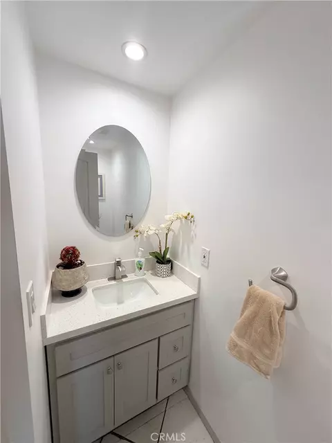 Bath - 900 E Sagebank, Carson, CA 90746 photo 1 of 4