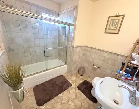 Bath - 900 E Sagebank, Carson, CA 90746 photo 4 of 4