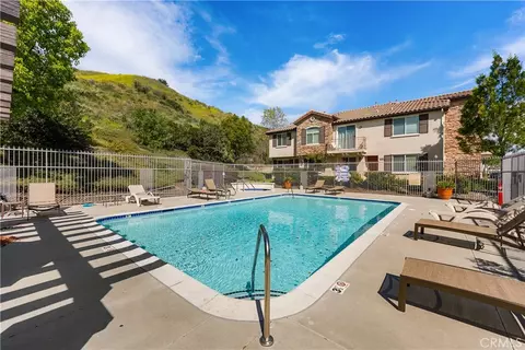 27968 Avalon, Canyon Country, CA 91351