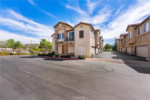 27968 Avalon, Canyon Country, CA 91351