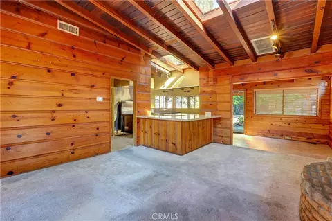 14813 Hartsook, Sherman Oaks, CA 91403