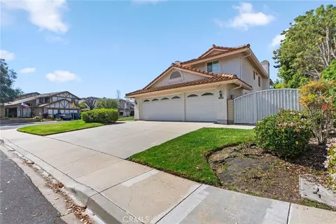 2845 Queens Way, Thousand Oaks, CA 91362