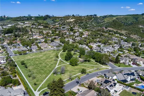 View/Area - 4696 Refugio Ct, Camarillo, CA 93012 photo 2 of 4