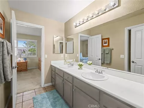 Bath - 4696 Refugio Ct, Camarillo, CA 93012 photo 4 of 4