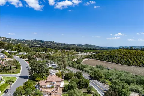 View/Area - 4696 Refugio Ct, Camarillo, CA 93012 photo 3 of 4