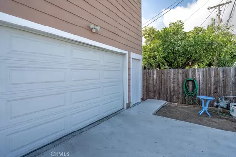 Exterior - 6834 Quinton Ln, Tujunga, CA 91042 photo 1 of 6