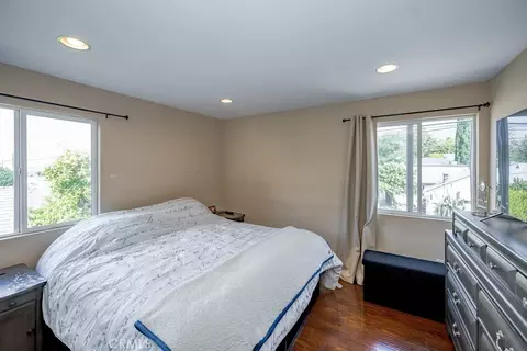 Bedroom - 6834 Quinton Ln, Tujunga, CA 91042 photo 4 of 4