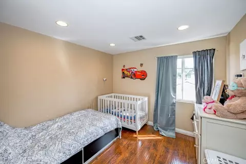 Bedroom - 6834 Quinton Ln, Tujunga, CA 91042 photo 1 of 4