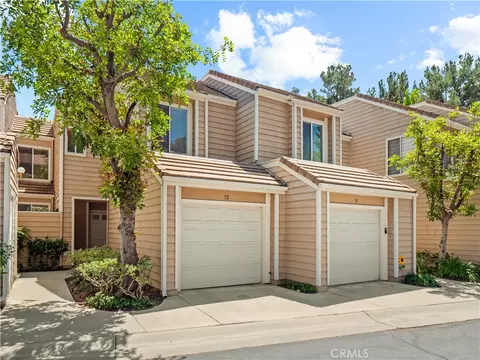 24514 Mcbean Pkwy #52, Valencia, CA 91355