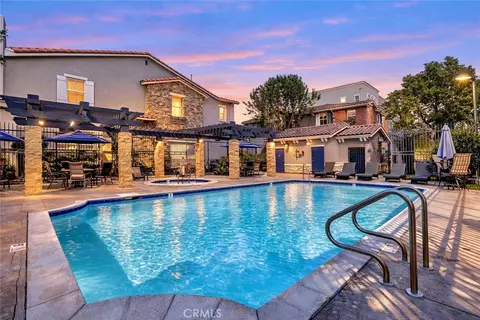 2245 Rolling River Ln #2, Simi Valley, CA 93063