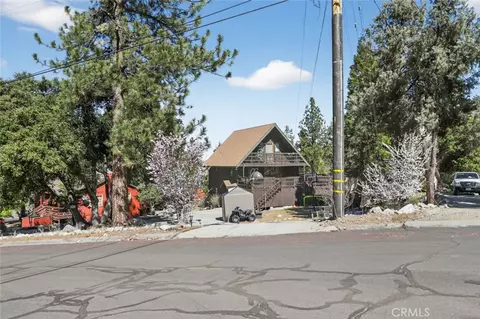 1800 Bernina Dr, Pine Mountain Club, CA 93222