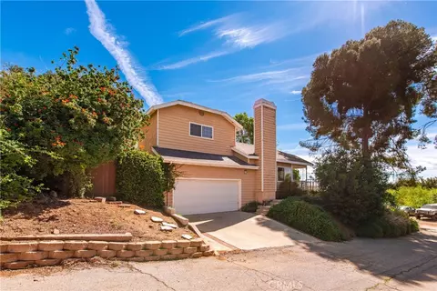 9132 Grundy Ln, Chatsworth, CA 91311