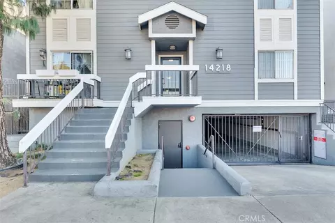 Exterior - 14218 Victory Blvd, Van Nuys, CA 91401 photo 2 of 3