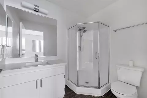 Bath - 14218 Victory Blvd, Van Nuys, CA 91401 photo 2 of 3