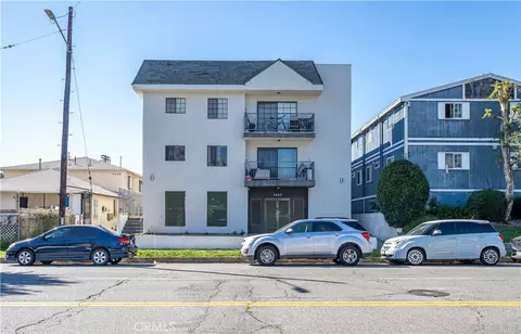 7437 Haskell Ave, Van Nuys, CA 91406
