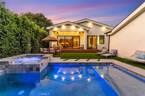 11956 Collins St, Valley Village, CA 91607