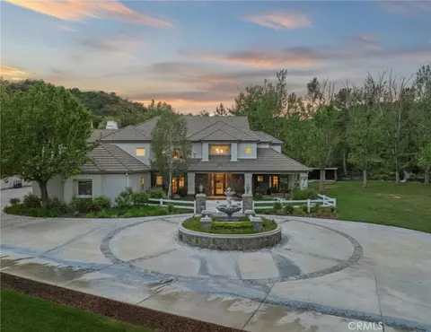 26954 Whitehorse Pl, Canyon Country, CA 91387