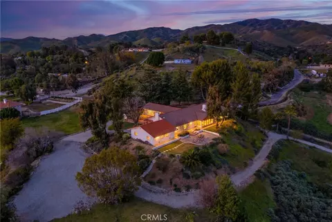 30334 Byfield Rd, Castaic, CA 91384