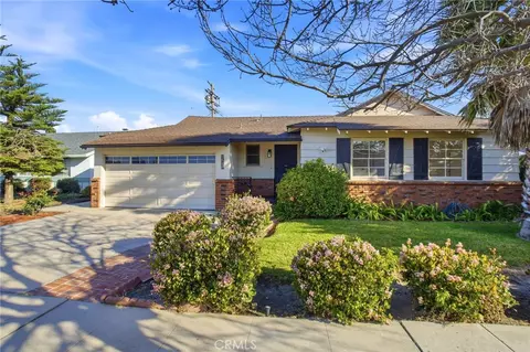 13421 Barbara Ann St, North Hollywood, CA 91605