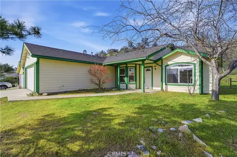 Exterior - 21276 White Pne #39, Tehachapi, CA 93561 photo 2 of 5