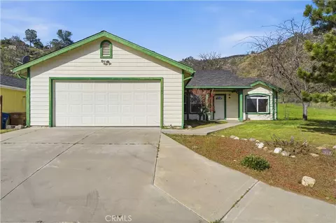 21276 White Pne #39, Tehachapi, CA 93561