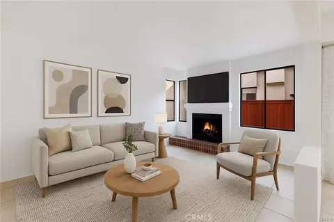 7211 Cozycroft #19, Winnetka, CA 91306