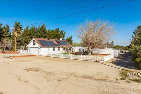 5849 E Avenue T8, Palmdale, CA 93552