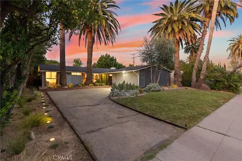 16421 Gledhill St, North Hills, CA 91343