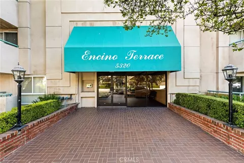 5320 Zelzah Ave #214, Encino, CA 91316