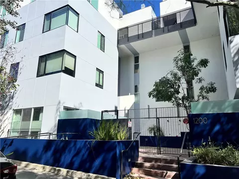 1200 N Sweetzer Ave #2, West Hollywood, CA 90069