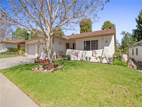 19401 Oak Xing, Newhall, CA 91321