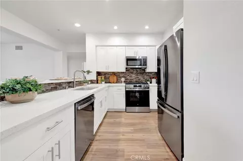 24545 Town Ctr #5304, Valencia, CA 91355
