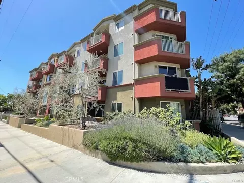 7551 Jordan #108, Canoga Park, CA 91303