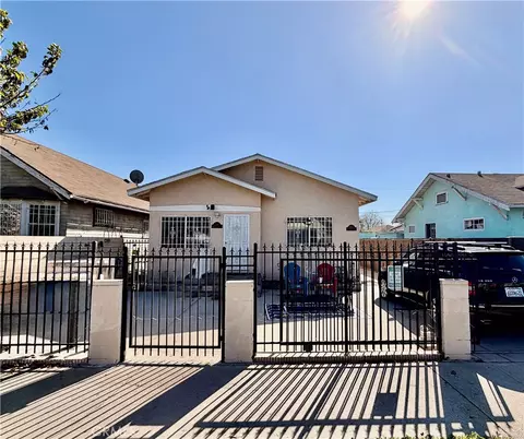 536 W 42nd St, Los Angeles, CA 90037