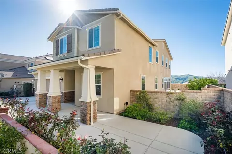 Exterior - 22384 Riverstream Ct, Saugus, CA 91350 photo 17 of 20
