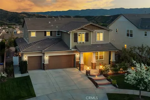 Exterior - 22384 Riverstream Ct, Saugus, CA 91350 photo 2 of 20