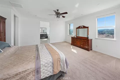 Bedroom - 22384 Riverstream Ct, Saugus, CA 91350 photo 5 of 9