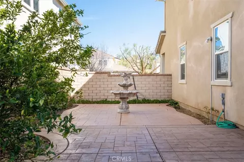 Exterior - 22384 Riverstream Ct, Saugus, CA 91350 photo 9 of 20