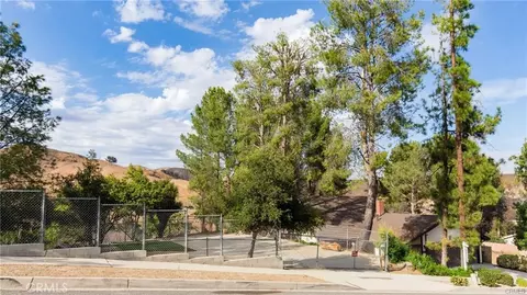 27601 Endeavor St, Agoura Hills, CA 91301