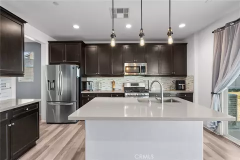 6949 Beale, Palmdale, CA 93552 photo 8