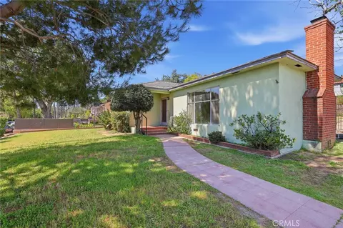 1295 E Woodbury Rd, Pasadena, CA 91104