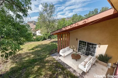 Exterior - 7254 Studio Rd, Canoga Park, CA 91304 photo 4 of 6