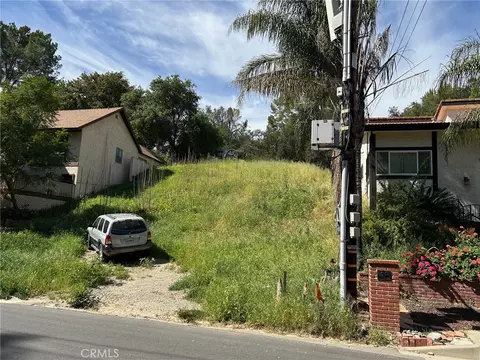 4339 Canoga Ave, Woodland Hills, CA 91364