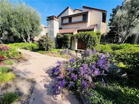 21801 Burbank #83, Woodland Hills, CA 91367