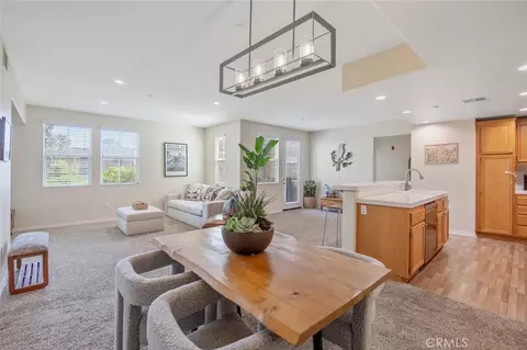 243 Riverdale Ct #431, Camarillo, CA 93012