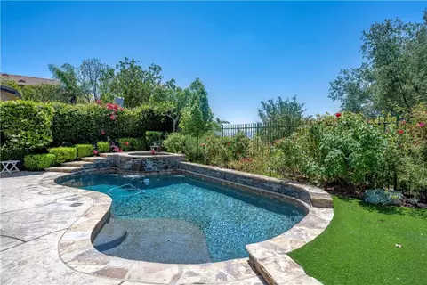 27824 Pine Crst, Castaic, CA 91384