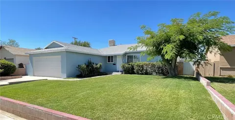 1015 W Avenue J7, Lancaster, CA 93534
