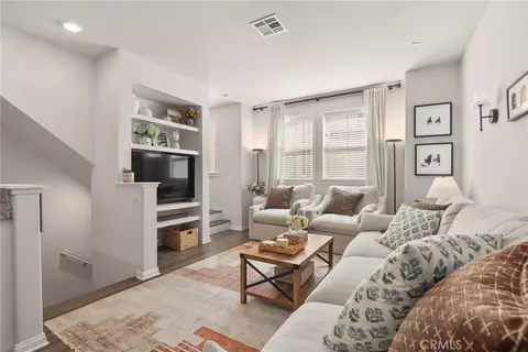 14104 W Birch Ln, Van Nuys, CA 91405