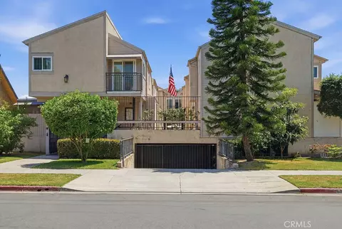 1000 E Windsor Rd #9, Glendale, CA 91205